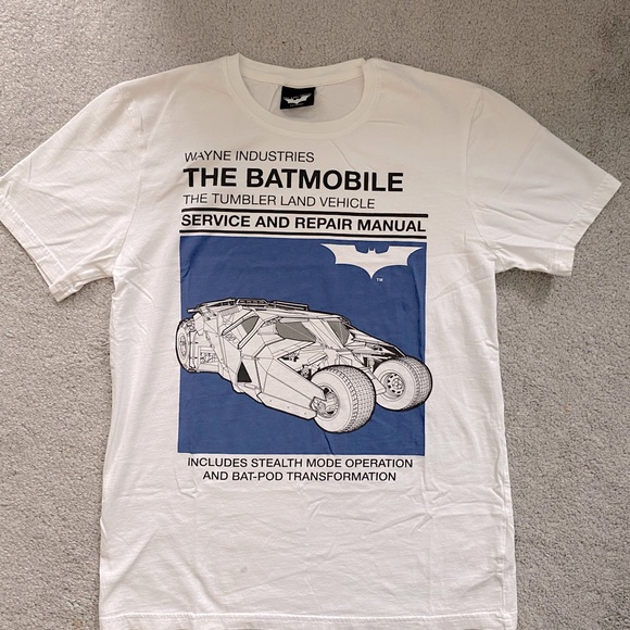 THE BATMOBILE - Wayne Industries official Merchandise - Picture 4 of 14